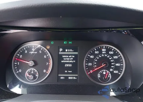 2022 Kia K5 Gt-Line z USA, uszkodzony, nr VIN 5XXG64J23NG137413